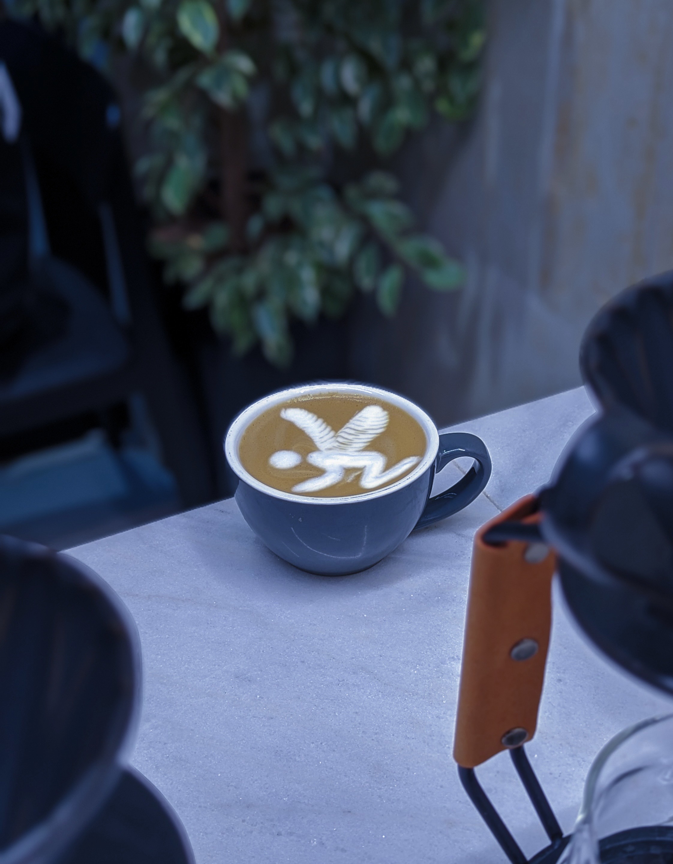 Sleeping angel design in latte art